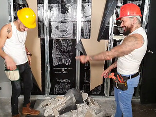 bareback on the building site as two tatooed workers get it off - hot builders in heat 1
