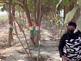 Ladke ne ladki ko bachane ke bahane choda