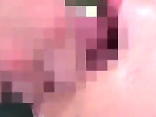 Mouthful Moments-dare to Watch Their Bold Date? Chapter-3