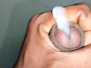 ne land pakerker khub hilaya pani baher nikal diy2 Lovely sexy