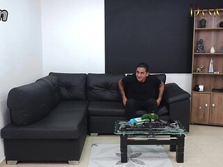 Chica de Rappi gets big cock in hard fuck