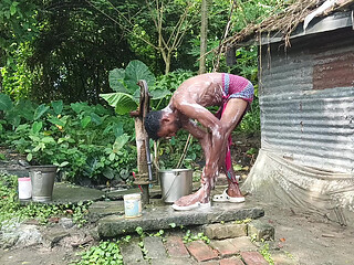 Indian mature Shower open place desi style..