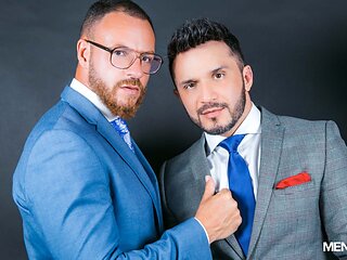 Peeping Photographer - MENatPLAY