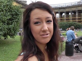 Chick Enjoys Public Pound - Analdin