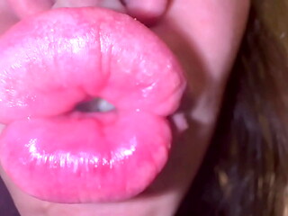Dommylips beautiful dicksucking lips kissin you