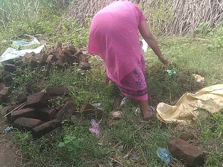 Big Boobs Priyanka Tamil Aunty Cleaning the Garden