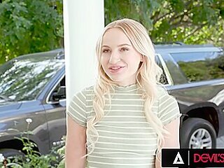 Wild 18yo Babysitter Fucks With Her Employer