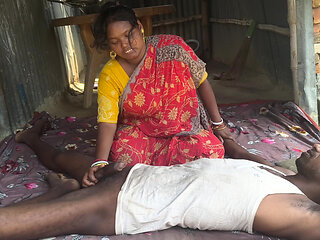 Desi pados ki housewife Ne Aakar chudai karne Diya fouking sex
