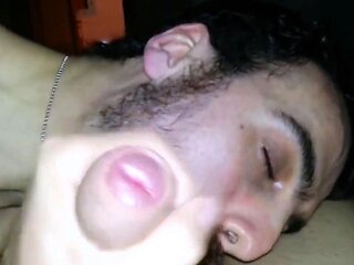 Chupando as bolas e o pau do hetero amigo - amador, blowjob,