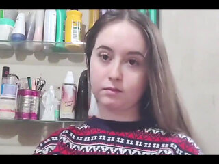 Brushing and Detangling My Hair