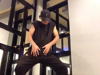 Young dancer shows me his talent with his happy ending!