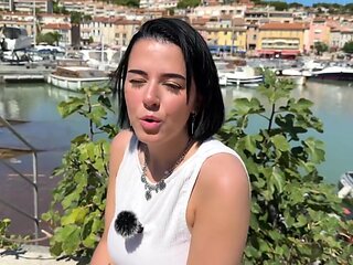 Ashley goes exploring with Marie... - Jacquie et Michel TV