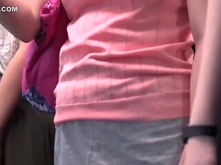 Busty married woman on crowded bus: Asahi, Kana, Harua, Yurina