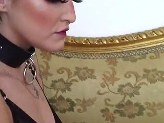 Foot massage for tattooed women 2