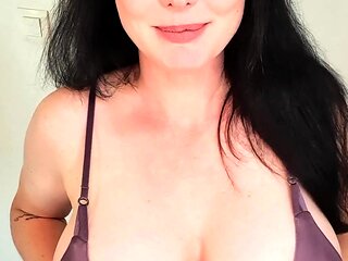 Sexy Amateur Preggo Girl in Webcam Free Big Boobs Porn Video