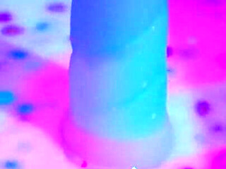 Rafa Unicornio Loves Teasing Foot Lovers by Bathing Her Feet in Milk