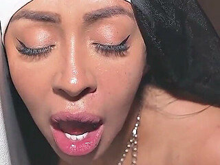 Priest Fucked Wet Pussy and Dirty Mouth of a Young Sinful Nun - Mariana Sandoval