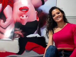 Brunette Solo Webcam Masturbation
