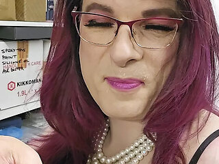 Would you like to fuck my mouth and pussy?