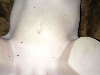 Vietnamese mussels squirrel jars with a lot of milk