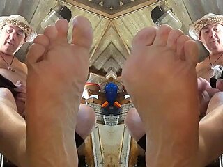 Great fetishexotic handjob of the big smelly pig of the feet on extra tribal music!