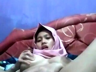 Jilbab Sange Sehabis Pulang Sekolah