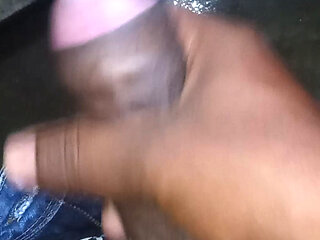 desi Hindi bathroom me Lund Hilaya