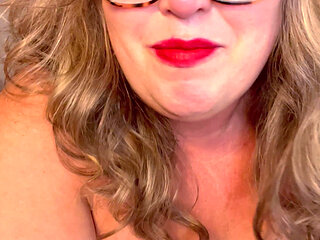 Mature Fat Ass BBW Slut Needs Your Cum