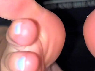 Sweaty Foot Worship JOI by Ivys Feet