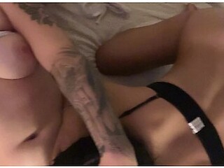 Young Lesbian Gives An Orgasm To A Straight Friend - Chicas Calientes