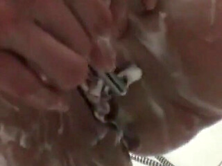 Mercedez Shaves
