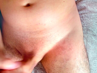 His sticky load dribbled everywhere after an INTENSE rubbing