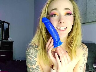 Blonde Teen Solo Masturbating On Webcam