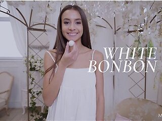 White Bonbon 2 - Vanessa Alessia