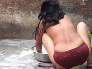 Sister is taking a bath in the open bathroom, stepbrother is watching completely naked
