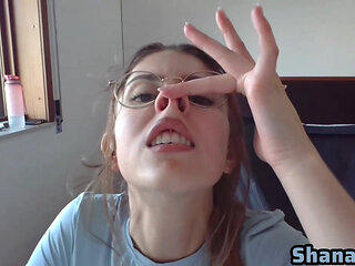 Shanaxnow Nose Fetish Eating Boogers Press Nostrils Moaning