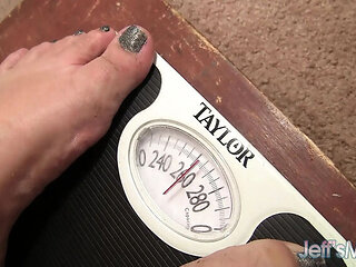 Becki Butterfly Chubby BBW Gets Hardcore Pussy Pounding - Big Natural Tits & Ass