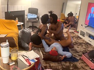 Threesome, ebony ffm threesome, couple making out