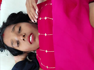 Pyasi bhabhi -  Hot desi gav ki ladki aapne boyfriend ke sath sex kar rahi he, bhabhi pregnant he aaur bhabhi ka Pati bahar kamane gaya he.