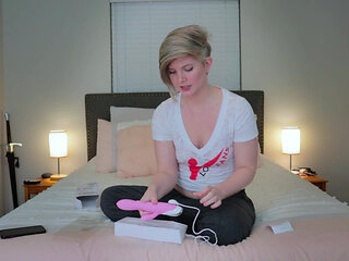 Propinkup Illusion Pro10 Vibrator Unboxing and Review with Housewife Ginger
