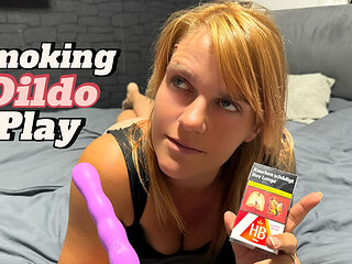 Smoking Dildo Play a Good Night Pussy Fuck