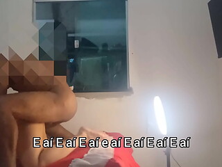 Marid&atilde_o viajando mandou o amigo dele vim em casa comer s&oacute_ meu cu, sofri demais