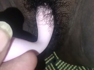 Bhabhi ki chut ka kheera dalke pani nikala