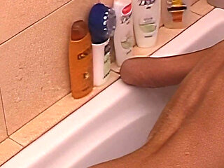 All the Golden Showers and Pee Videos of Lee Anna