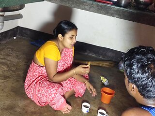 Desi Hot Bhabhi Deliwara Sex Video