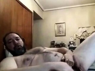 Hairy Daddy Bear Jerks Off on Webcam