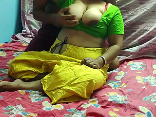 Hot Desi Bhabi Had a Hot Blow Job and Enjoyed by Lover