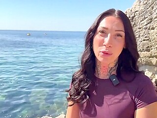 Helene Young Cam Girl Trying Sex