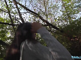 Public GF loves being cheated on