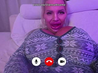 Bimbo girlfriend shows off her new fake tits and big lips